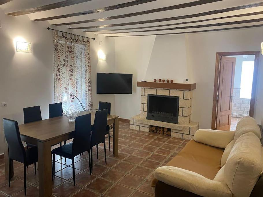 Agradable Casa Con Chimenea Interior Y Barbacoa. Villa Graja de Iniesta Eksteriør bilde