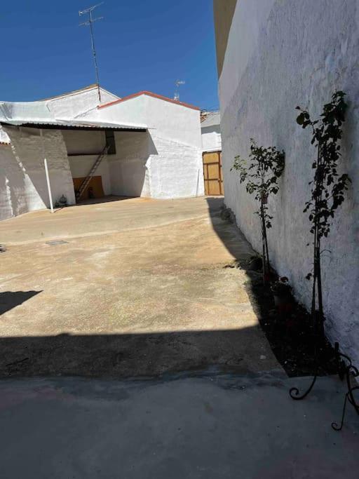 Agradable Casa Con Chimenea Interior Y Barbacoa. Villa Graja de Iniesta Eksteriør bilde