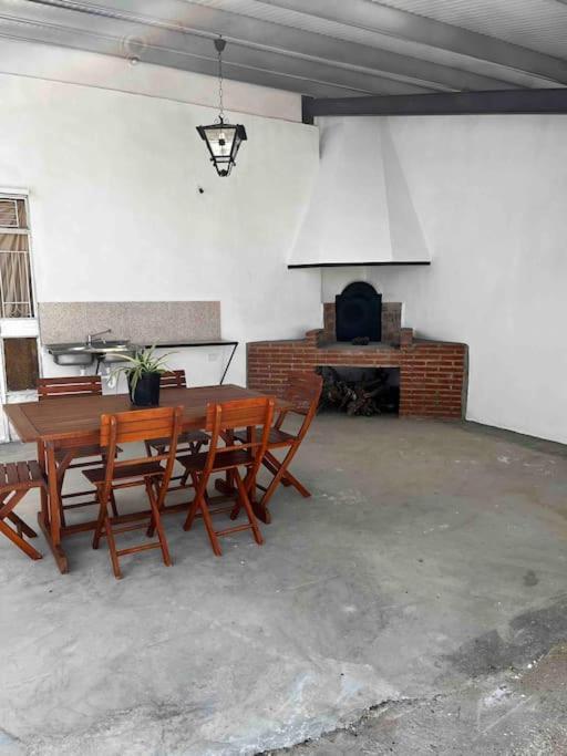 Agradable Casa Con Chimenea Interior Y Barbacoa. Villa Graja de Iniesta Eksteriør bilde